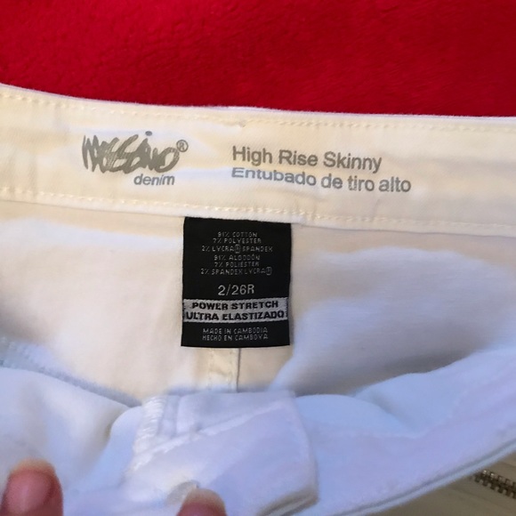 White Jeans - Picture 3 of 4